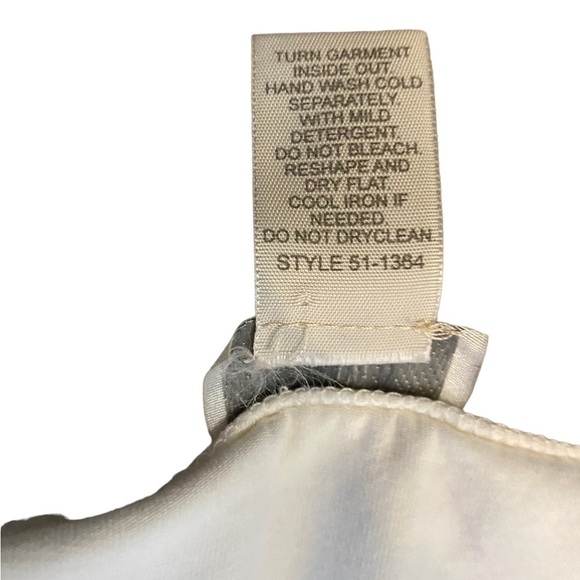 𝅺j Jill Stretch Size Medium Long Sleeve Tee With Pink Crochet Florets on Bodice - Picture 6 of 8